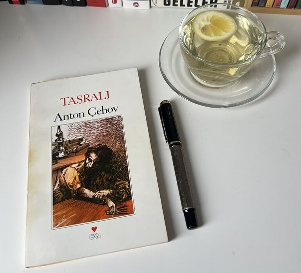 Anton Çehov, diplerden gelen bir yazadır...