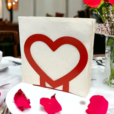 Kalp Temalı Kırmızı Metal Peçetelik - 2