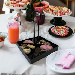 Tek Katlı Dekoratif Metal Siyah Çerezlik, Peynir Sunum Servis Tabağı - Lokumluk, Makaron, Pankek ve Tatlı İçin İdeal - 1